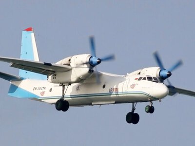 Украинский самолет Ан-32 совершил рейс из Черновцов в молдавский аэропорт Меркулешти