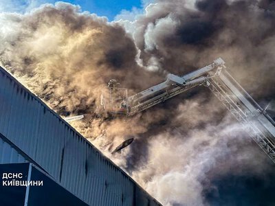 Россия бьет по магазинам, складам и логистике Киева: грозит ли столице дефицит товаров