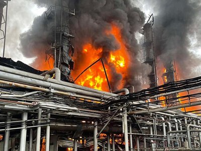 Рекордное поражение по дальности: в ВСУ подтвердили удар по газоперерабатывающим заводам РФ в 3000 км от границы