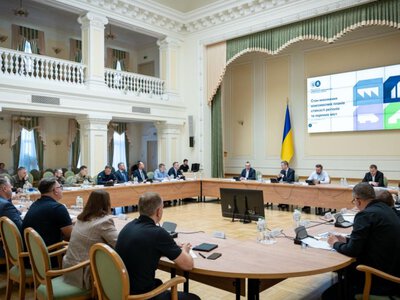 Корецкий поручил ускорить реализацию планов по обеспечению устойчивости регионов до начала отопительного сезона