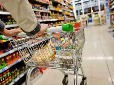 Удары рф по складам вызвали перебои с продуктами в Киеве и других городах Украины - The Guardian