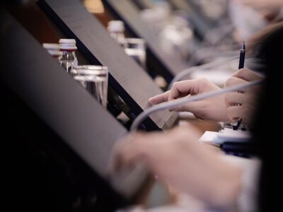  Депутатов Курултая смогут лишать зарплаты за нарушение этики 