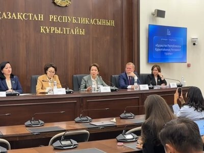 Вице-спикер Курултая объяснила запрет на вопросы в кулуарах «хайпом» от журналистов