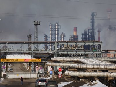 Рязанский НПЗ приостановил работу после 17-й атаки украинских дронов – Reuters