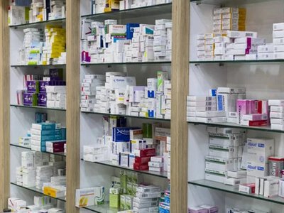 В Киеве коммунальные аптеки будут закрывать во время тревог: новые правила