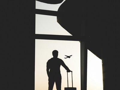 Чому деякі пари сваряться тільки у відпустці: психологи пояснюють, що робить подорожі випробуванням
