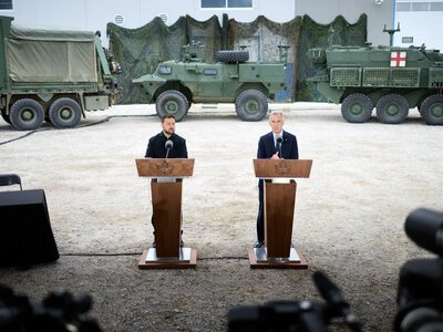 Канада готовит украинских пилотов для западных истребителей: Зеленский назвал количество