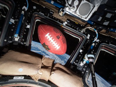 NASA объединяет усилия с NFL для популяризации космических инноваций