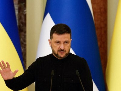  Зеленский сообщил о серии ударов по объектам рф: что поразили 