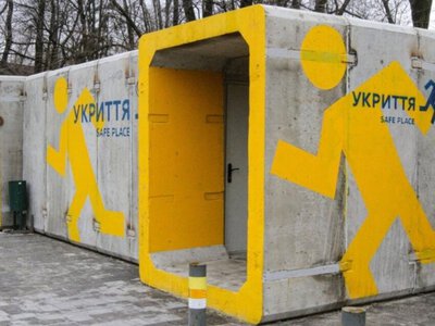  В Киеве установят мобильные укрытия на остановках общественного транспорта 
