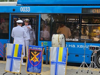В Николаеве ко Дню города запустили музыкальный троллейбус