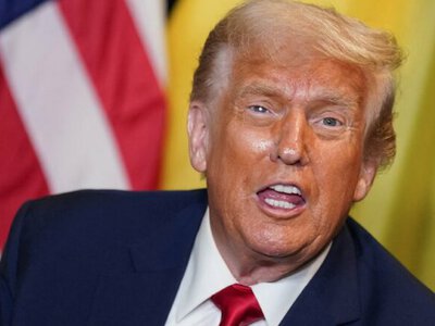 Трамп призвал Зеленского прекратить удары по российским НПЗ из-за дефицита дизельного топлива