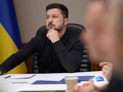 Зеленский ввел санкции: под ограничениями Мендель и Ростех