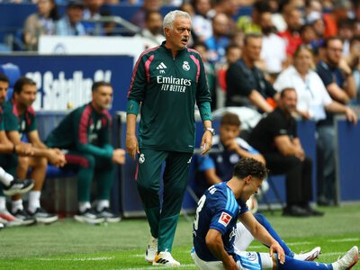 “Mən əsəbi deyiləm, komandamdan razıyam“ - Mourinyo deyir