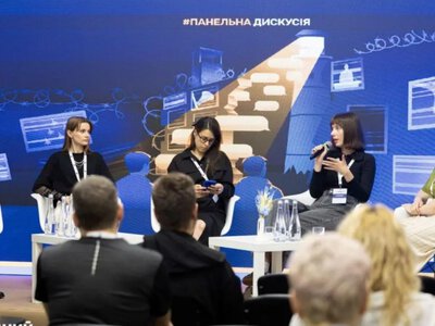Как поддерживать связь с людьми на временно оккупированных территориях: о чем говорили на «Фестивале идей» в Киеве