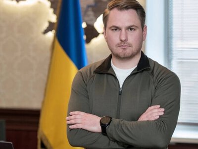  «Нахожусь в командировке»: генпрокурор Кравченко подтвердил свой выезд за границу 
