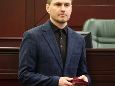 Генеральный прокурор Кравченко выехал из Украины, сославшись на командировку