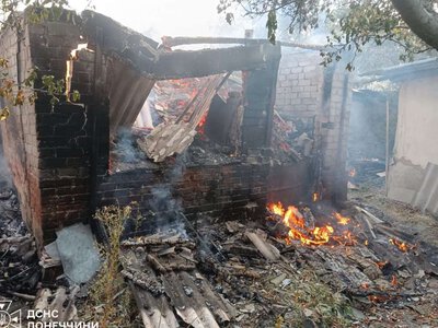 В Славянске после российских атак возникли три пожара