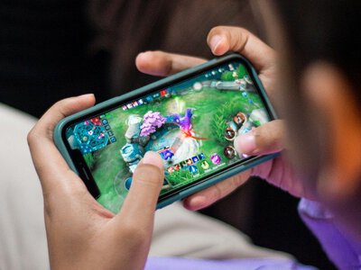 Apple разрабатывает игровые контроллеры для iPhone