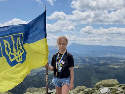 Покорила 6 вершин Карпат высотой более 2000 метров: 9-летняя киевлянка установила рекорд Украины