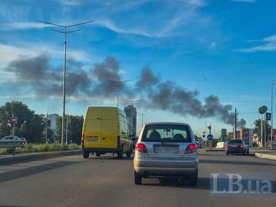 Дим після обстрілів: коли зачиняти вікна, чи можна вмикати кондиціонер і кому особливо небезпечно виходити надвір
