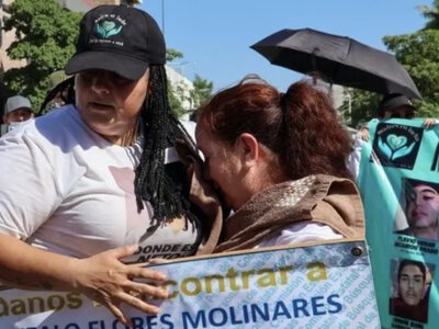  «Мы не хотим жить в страхе»: тысячи мексиканцев вышли против войны наркокартелей 