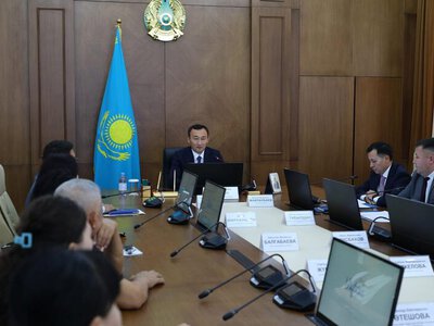 Аким области Ұлытау встретился креаторами региона