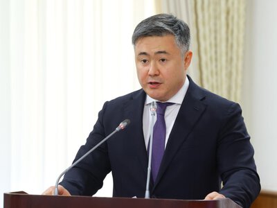  Сулейменов предложил токенизировать госбумаги, недвижимость и месторождения 