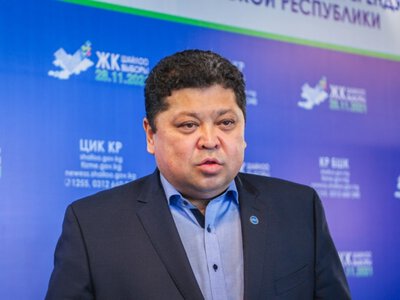 Глава ЦИК Кыргызстана заявил, что Жапаров сможет участвовать в выборах, оставаясь президентом