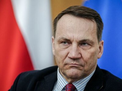 НАТО способно уничтожить половину НПЗ России без помощи США, — Сикорский