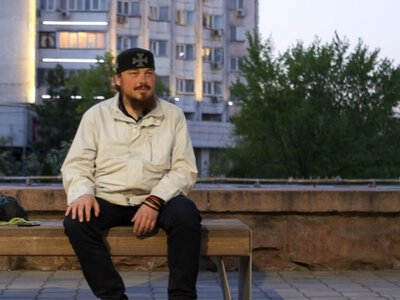 Экс-священнику РПЦ в Казахстане Иакову Воронцову уже не вменяют «организацию наркопритона»