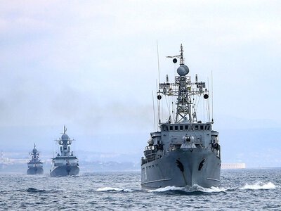 Росія вперше за нових домовленостей із Дамаском відправила великий військово-морський конвой до Сирії