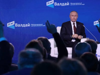путин перенёс форум Валдай из сочи в москву из-за угрозы украинских беспилотников - FT