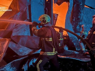 Дома, авто и ангар: стали известны последствия атаки дронов на Киевщину