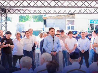 ҚАЛА ӘКІМІ ТҰРАН АУДАНЫНЫҢ ТҰРҒЫНДАРЫМЕН КӨШПЕЛІ КЕЗДЕСУ ӨТКІЗДІ