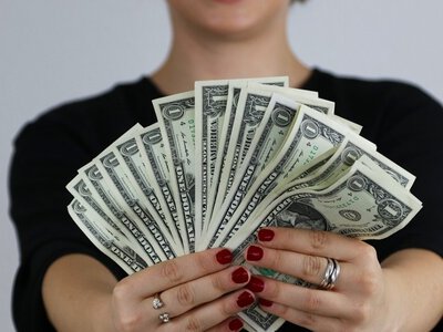 Курс валют на 16 сентября 2026: сколько стоит доллар, евро и злотый?