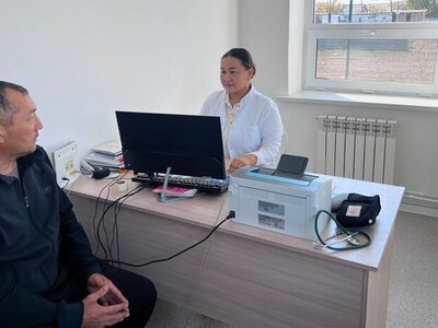 Молодые врачи выбирают работу в сёлах Карагандинской области