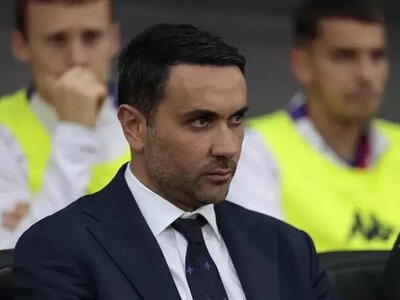 Довбик официально получил нового тренера – Болонья уволила Тедеско
