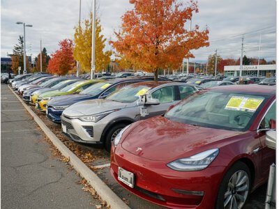Нові електромобілі продаються гірше, а вживані — навпаки: вторинний EV-ринок різко пішов угору