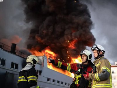 Российские дроны уничтожили склад с реквизитом Квартала 95: утрачены декорации, костюмы и вещи, накопленные за 20 лет работы