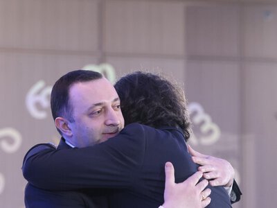 Кобахидзе ответил Гарибашвили, пока «Альянс патриотов» зовет экс-премьера в союз