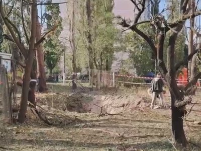 Мощный взрыв всколыхнул землю: куда в Киеве попала ракета, - ВИДЕО