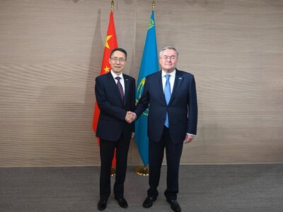 Глава МИД Казахстана обсудил с Послом Китая двустороннюю повестку сотрудничества