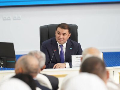 НУРАЛХАН КУШЕРОВ ВСТРЕТИЛСЯ С ЖИТЕЛЯМИ СОЗАКСКОГО РАЙОНА И ВЫСЛУШАЛ ИХ ПРЕДЛОЖЕНИЯ И МНЕНИЯ