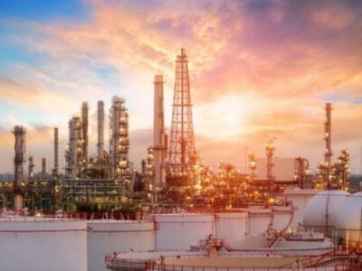 СМИ: Ярославский НПЗ в рф после атаки дронов приостановил переработку нефти