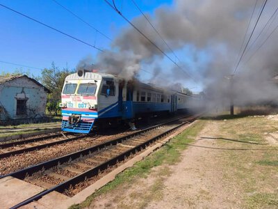 росіяни вдарили по приміському поїзду на Харківщині: є тяжкопоранені