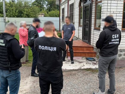 Правоохранители на Волыни раскрыли канал сбыта оружия из зоны боевых действий: задержали троих фигурантов