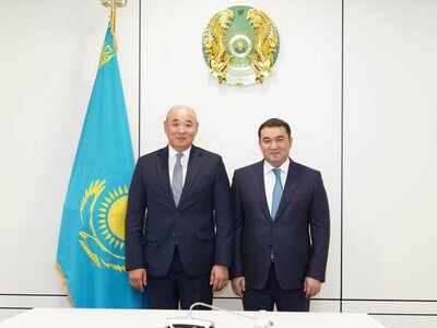 НУРАЛХАН КУШЕРОВ ВСТРЕТИЛСЯ С ПРЕДСЕДАТЕЛЕМ ПРЕЗИДИУМА НПП «АТАМЕКЕН» КАНАТОМ ШАРЛАПАЕВЫМ