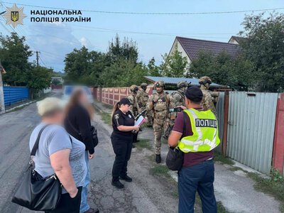 Подъехал и открыл огонь: в Киевской области мужчина стрелял по людям