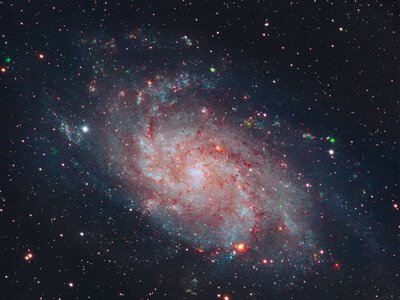 Спиральная красотка: NASA демонстрирует Галактику Треугольника в потрясающих деталях